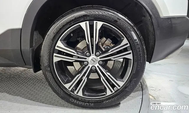 Volvo XC40 2021 2.0 автомат (гидро), миниатюра 7 Volvo XC40 2021 2.0 автомат (гидро), миниатюра 7