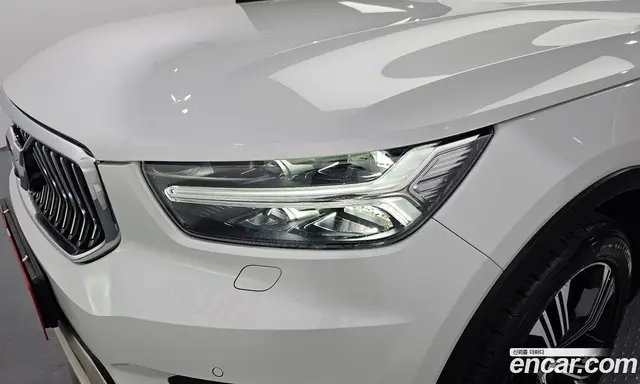 Volvo XC40 2021 2.0 автомат (гидро), миниатюра 8 Volvo XC40 2021 2.0 автомат (гидро), миниатюра 8
