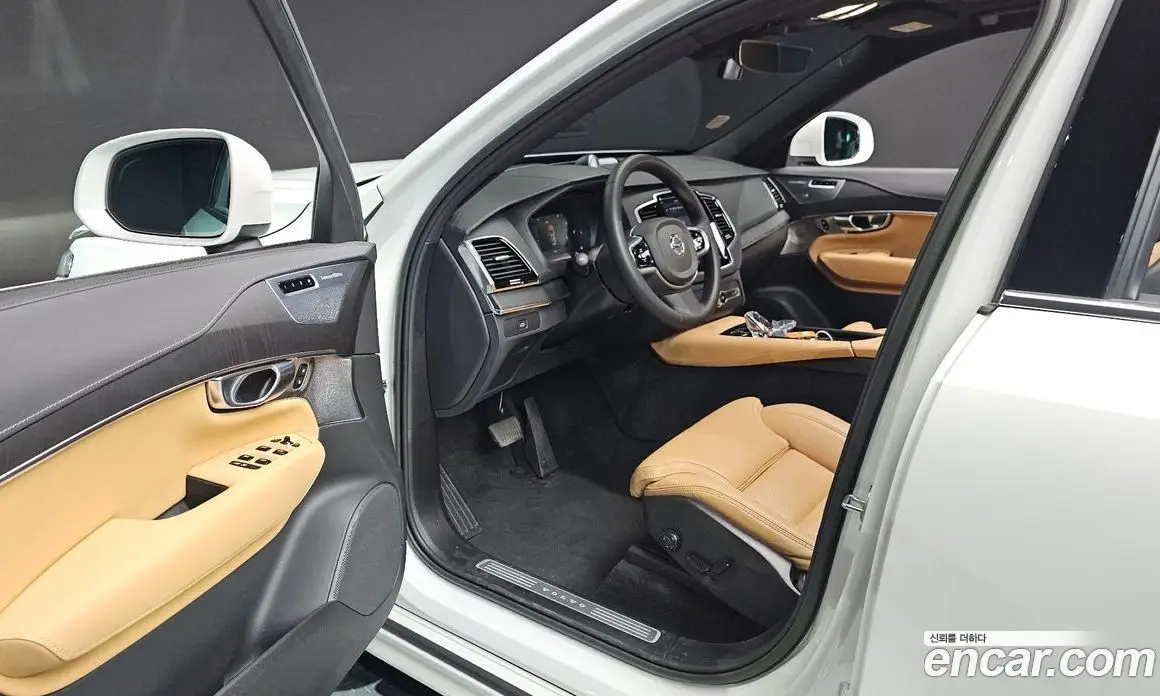 Volvo XC90 2023 2.0 автомат (гидро), фото 13 Volvo XC90 2023 2.0 автомат (гидро), фото 13