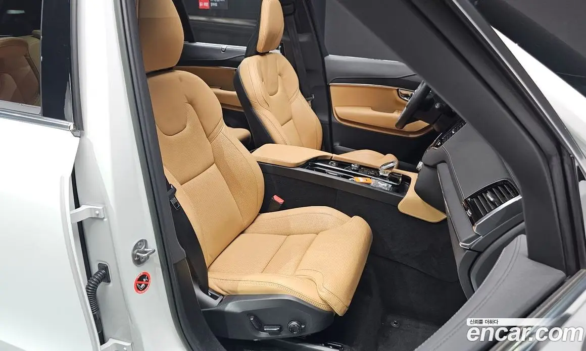 Volvo XC90 2023 2.0 автомат (гидро), фото 18 Volvo XC90 2023 2.0 автомат (гидро), фото 18