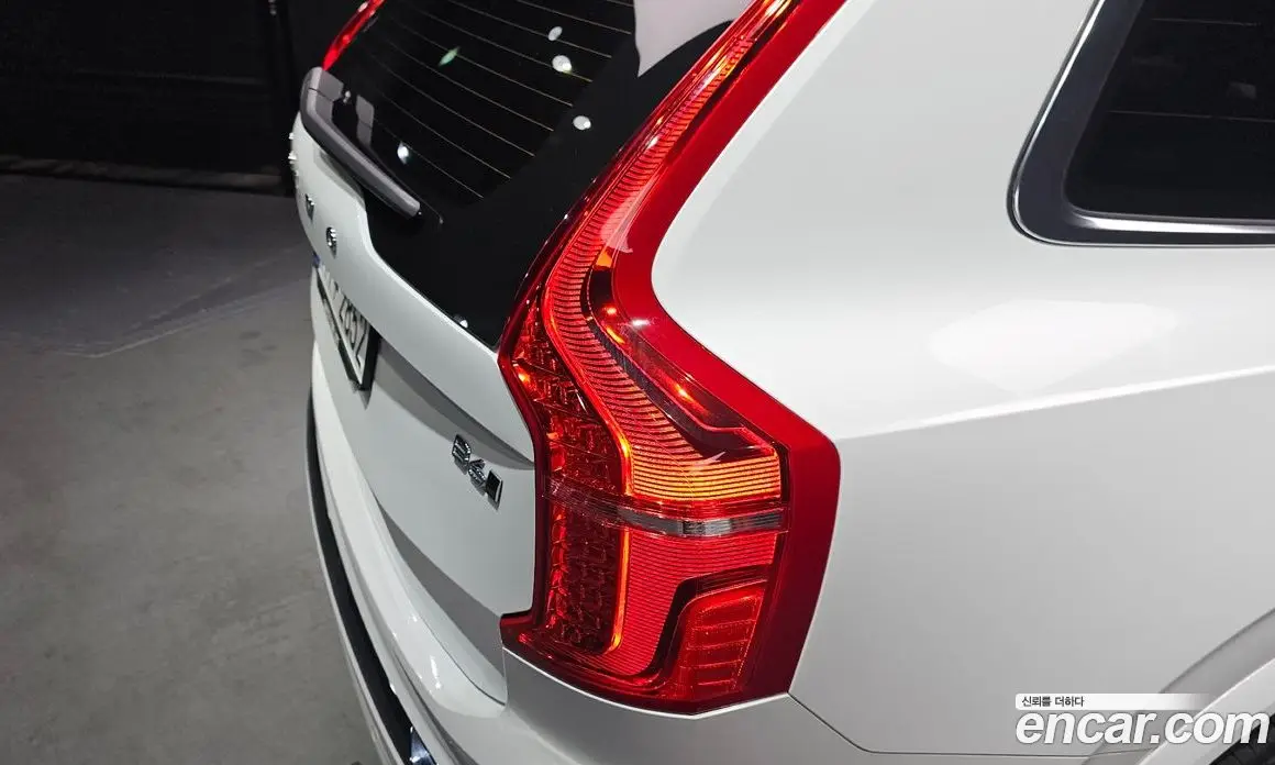 Volvo XC90 2023 2.0 автомат (гидро), фото 9 Volvo XC90 2023 2.0 автомат (гидро), фото 9