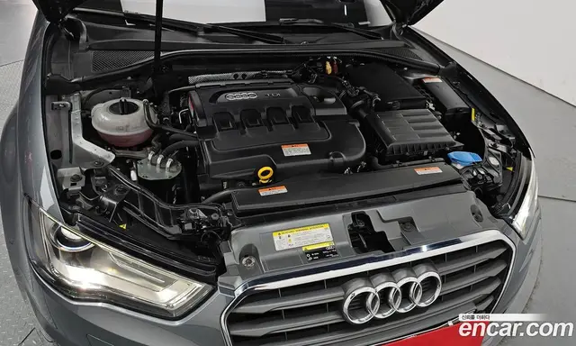 Audi A3 2015 1.6 автомат (гидро), миниатюра 6