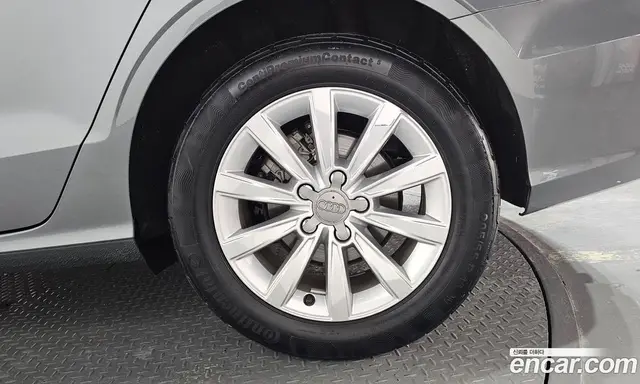 Audi A3 2015 1.6 автомат (гидро), миниатюра 7