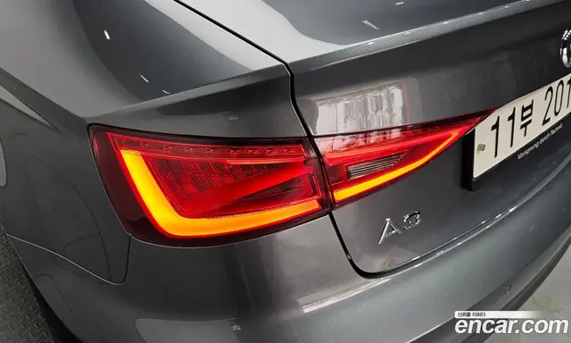 Audi A3 2015 1.6 автомат (гидро), миниатюра 9