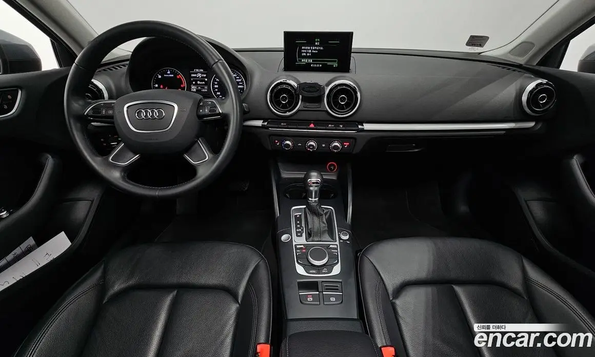 Audi A3 2015 1.6 автомат (гидро), фото 10