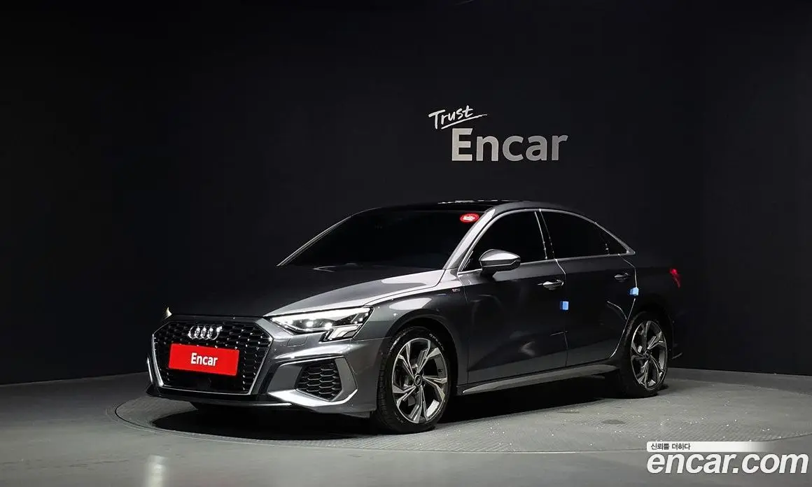 Audi A3 2023 2.0 автомат (гидро), фото 1 Audi A3 2023 2.0 автомат (гидро), фото 1