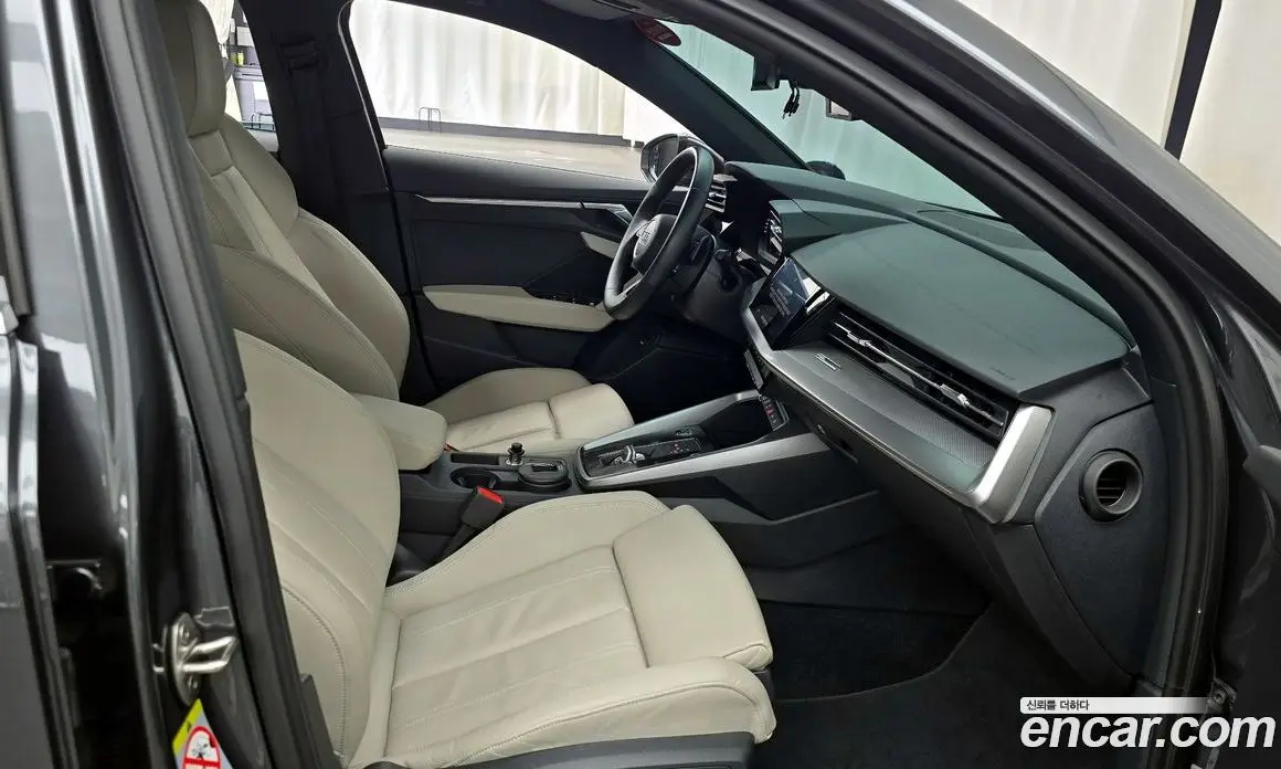 Audi A3 2023 2.0 автомат (гидро), фото 16 Audi A3 2023 2.0 автомат (гидро), фото 16