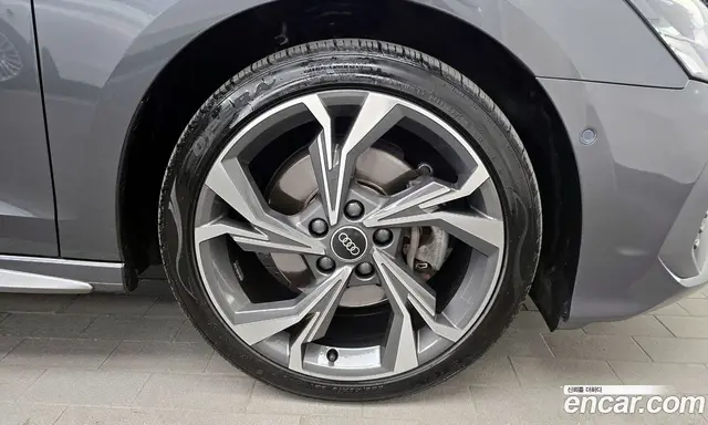 Audi A3 2023 2.0 автомат (гидро), миниатюра 7 Audi A3 2023 2.0 автомат (гидро), миниатюра 7