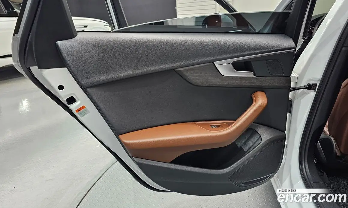 Audi A4 2019 2.0 автомат (гидро), фото 15