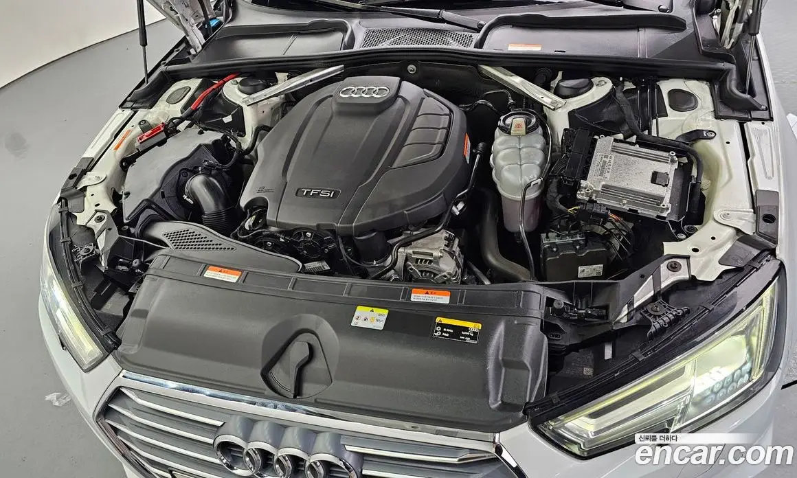 Audi A4 2019 2.0 автомат (гидро), фото 6