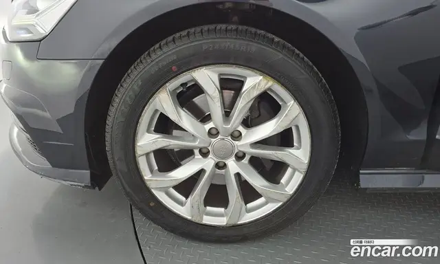 Audi A6 2018 2.0 автомат (гидро), миниатюра 5 Audi A6 2018 2.0 автомат (гидро), миниатюра 5