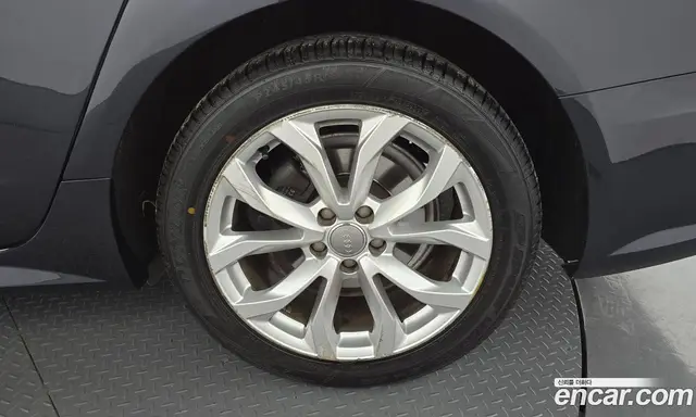 Audi A6 2018 2.0 автомат (гидро), миниатюра 7 Audi A6 2018 2.0 автомат (гидро), миниатюра 7