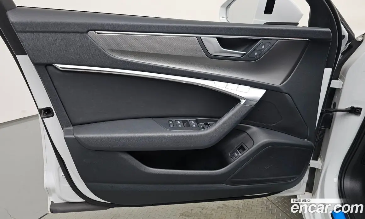 Audi A6 2019 2.0 автомат (гидро), фото 14 Audi A6 2019 2.0 автомат (гидро), фото 14