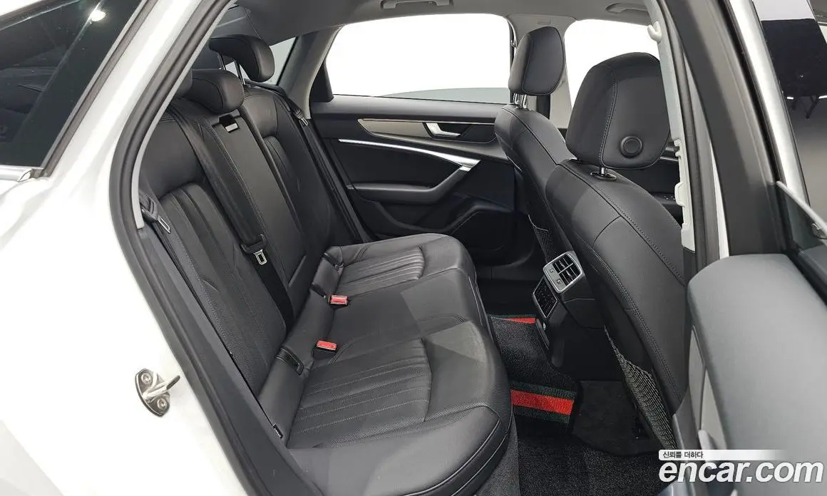 Audi A6 2019 2.0 автомат (гидро), фото 18 Audi A6 2019 2.0 автомат (гидро), фото 18