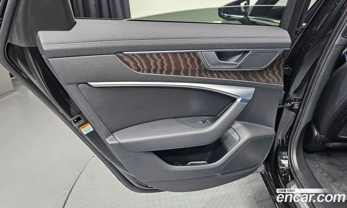 Audi A6 2020 2.0 автомат (гидро), фото 15