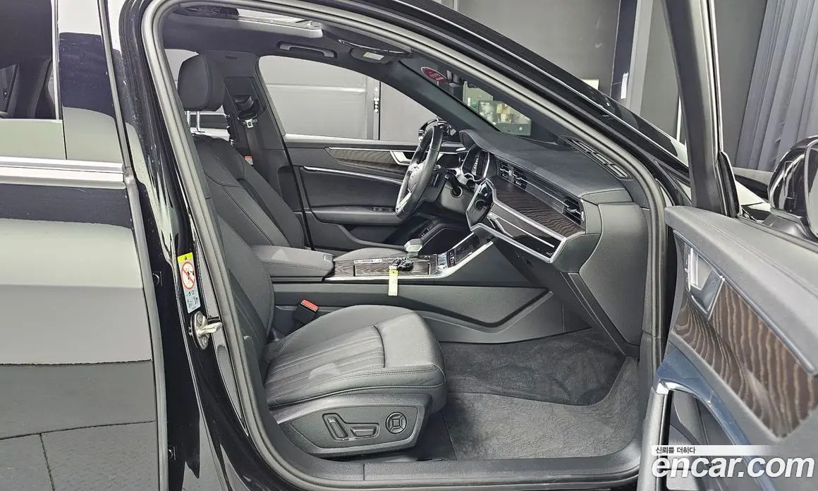 Audi A6 2020 2.0 автомат (гидро), фото 18