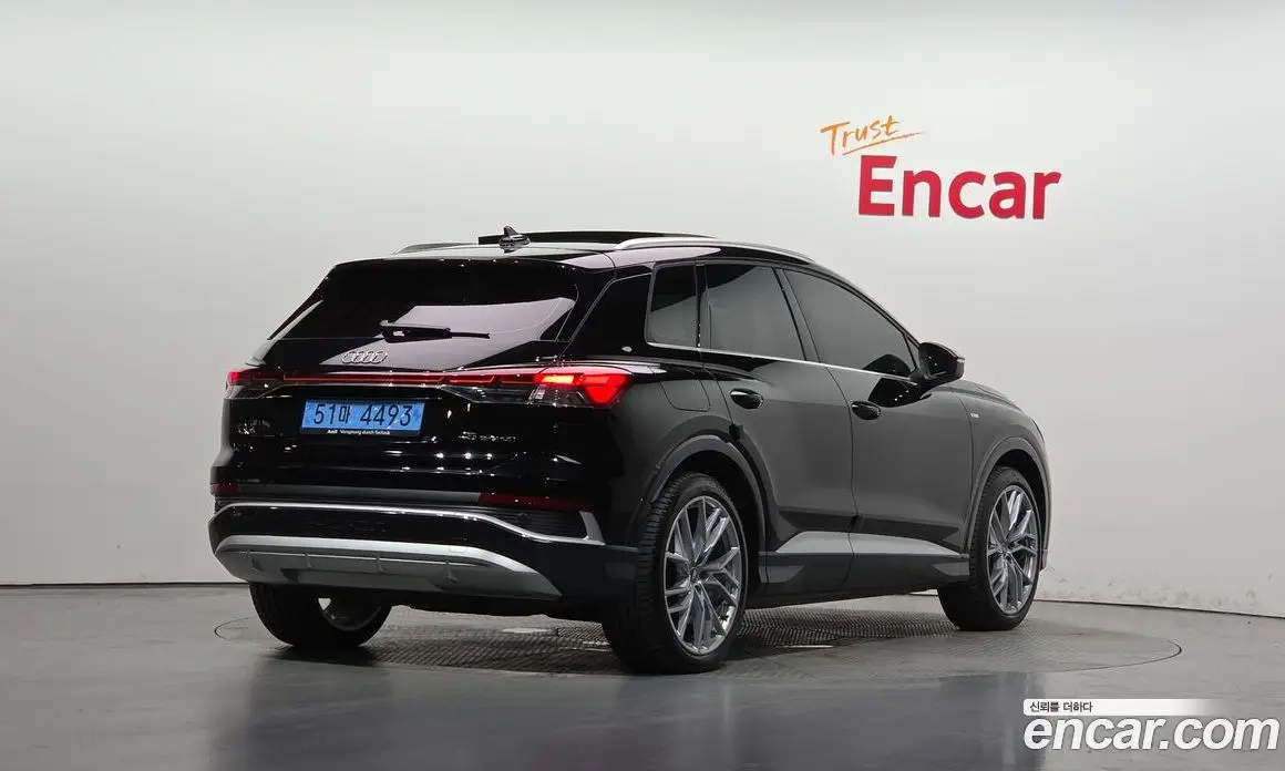 Audi Q4 e-tron 2026 0.2 автомат (гидро), фото 2 Audi Q4 e-tron 2026 0.2 автомат (гидро), фото 2