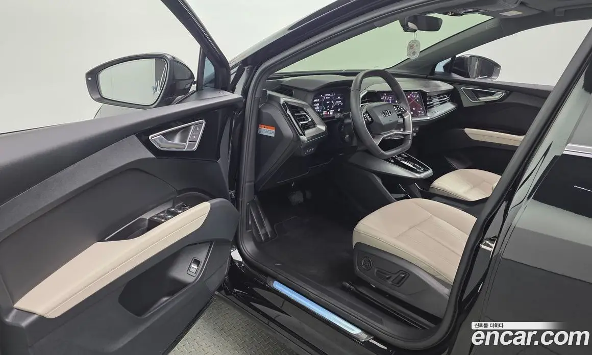 Audi Q4 e-tron 2026 0.2 автомат (гидро), фото 13 Audi Q4 e-tron 2026 0.2 автомат (гидро), фото 13