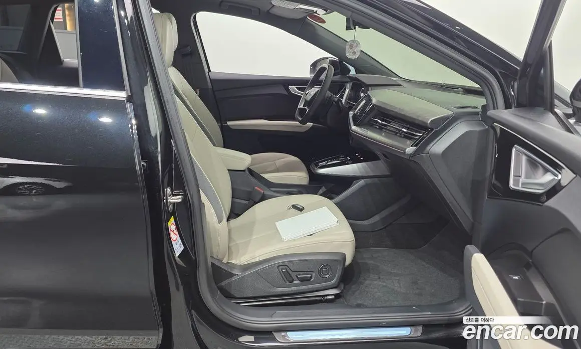 Audi Q4 e-tron 2026 0.2 автомат (гидро), фото 16 Audi Q4 e-tron 2026 0.2 автомат (гидро), фото 16