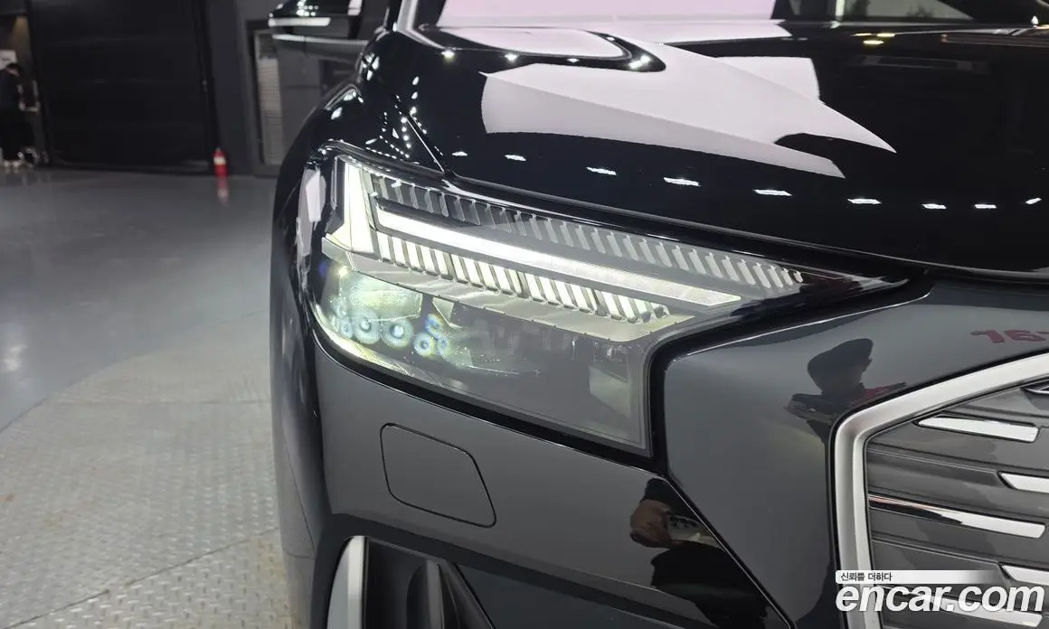 Audi Q4 e-tron 2026 0.2 автомат (гидро), фото 8 Audi Q4 e-tron 2026 0.2 автомат (гидро), фото 8