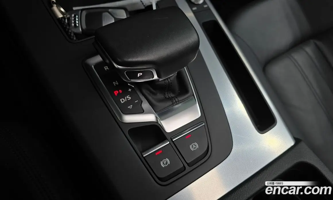 Audi Q5 2021 2.0 автомат (гидро), фото 12