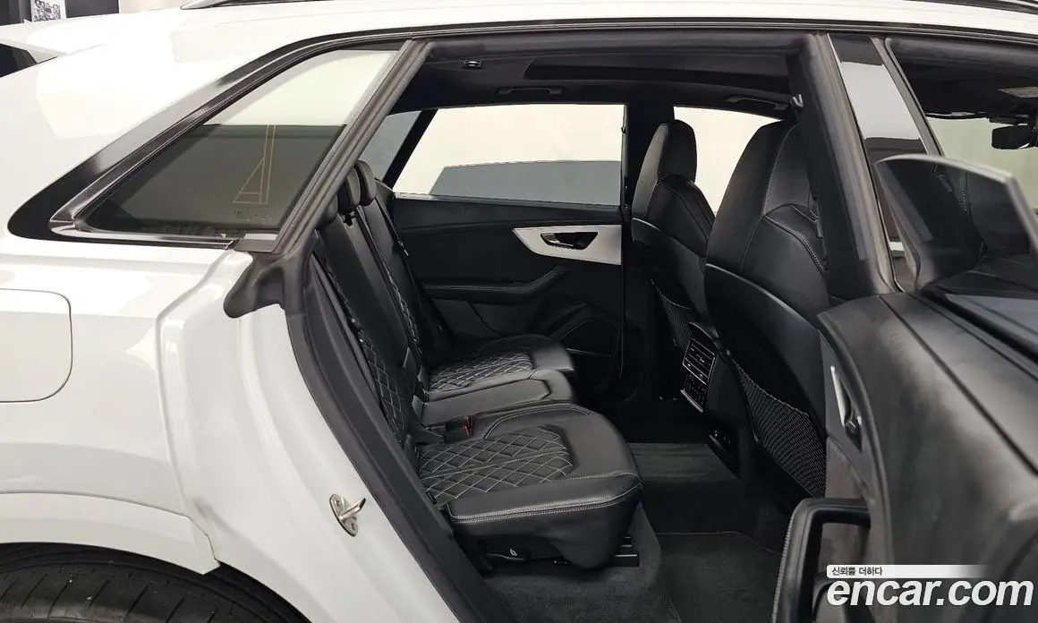 Audi Q8 2021 3.0 автомат (гидро), фото 18