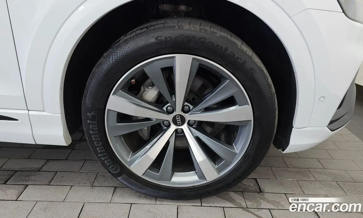 Audi Q8 2021 3.0 автомат (гидро), фото 7