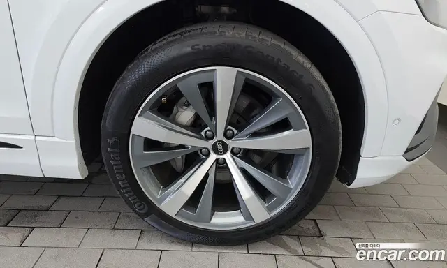 Audi Q8 2021 3.0 автомат (гидро), миниатюра 7