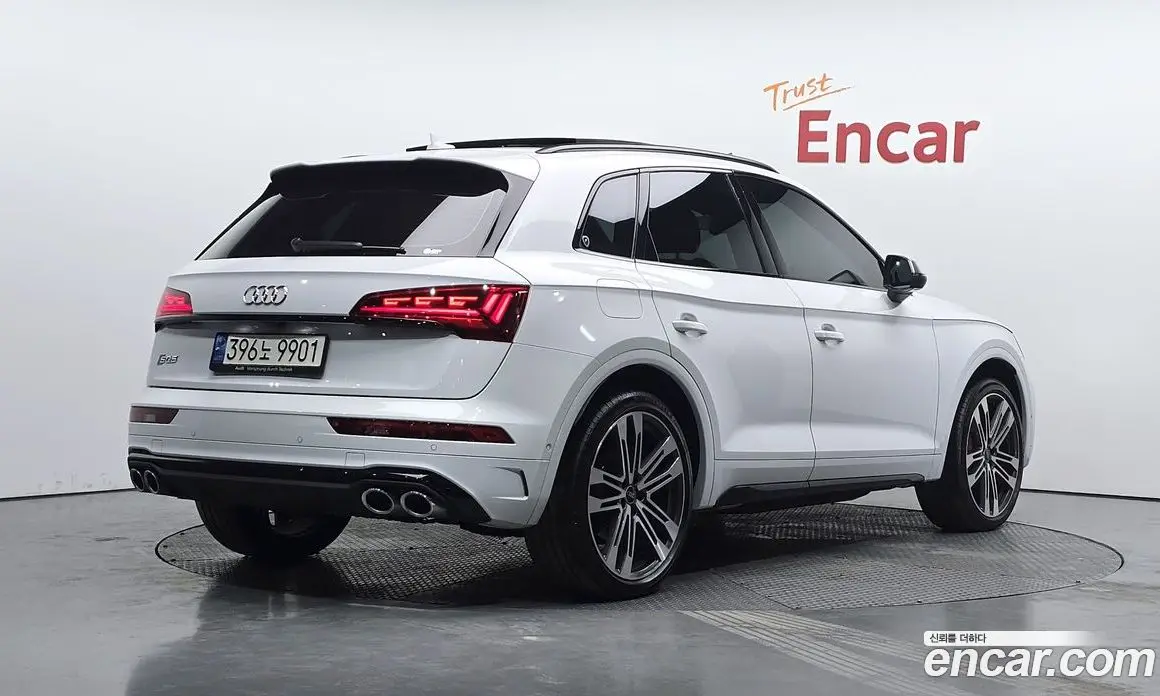 Audi SQ5 2021 3.0 автомат (гидро), фото 1 Audi SQ5 2021 3.0 автомат (гидро), фото 1
