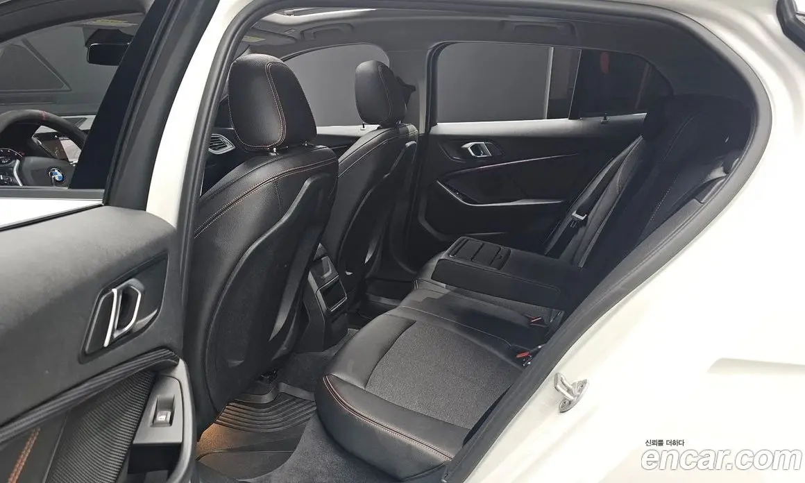 BMW 1 серия 2020 2.0 автомат (гидро), фото 17