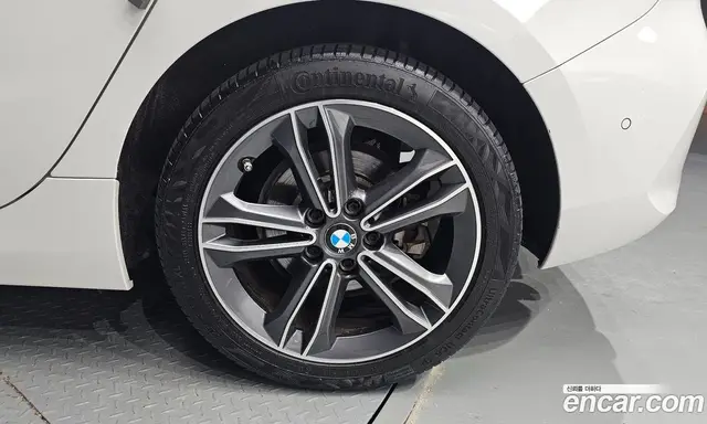 BMW 1 серия 2020 2.0 автомат (гидро), миниатюра 7