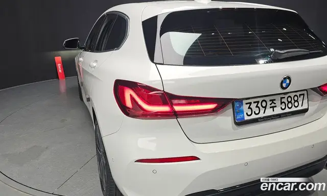 BMW 1 серия 2020 2.0 автомат (гидро), миниатюра 9