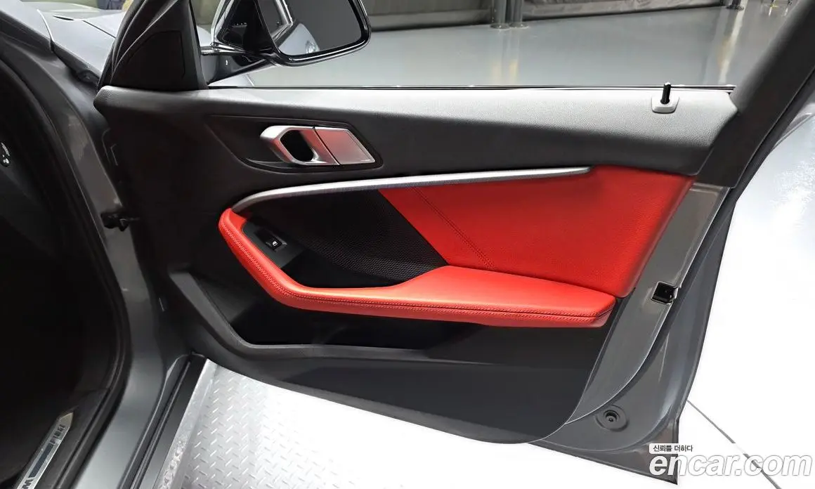 BMW 1 серия 2022 2.0 автомат (гидро), фото 14