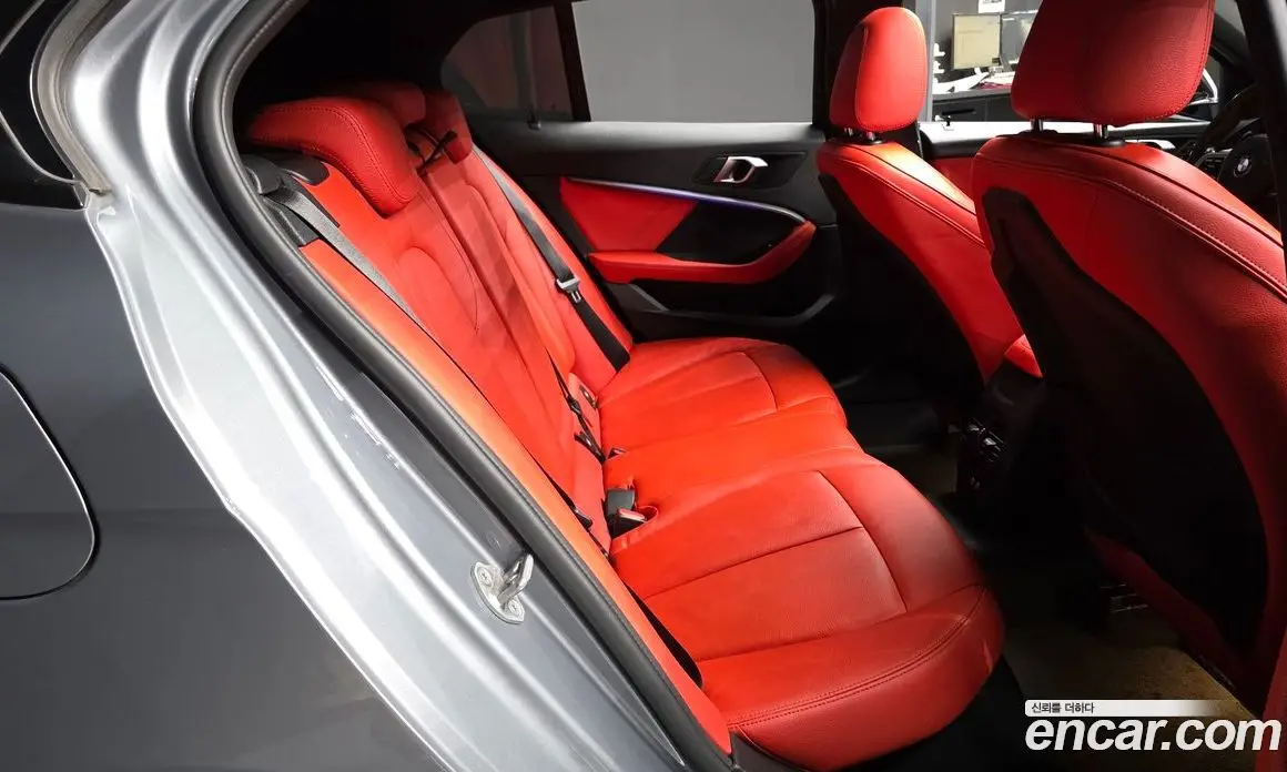 BMW 1 серия 2022 2.0 автомат (гидро), фото 18