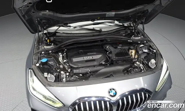 BMW 1 серия 2022 2.0 автомат (гидро), миниатюра 6