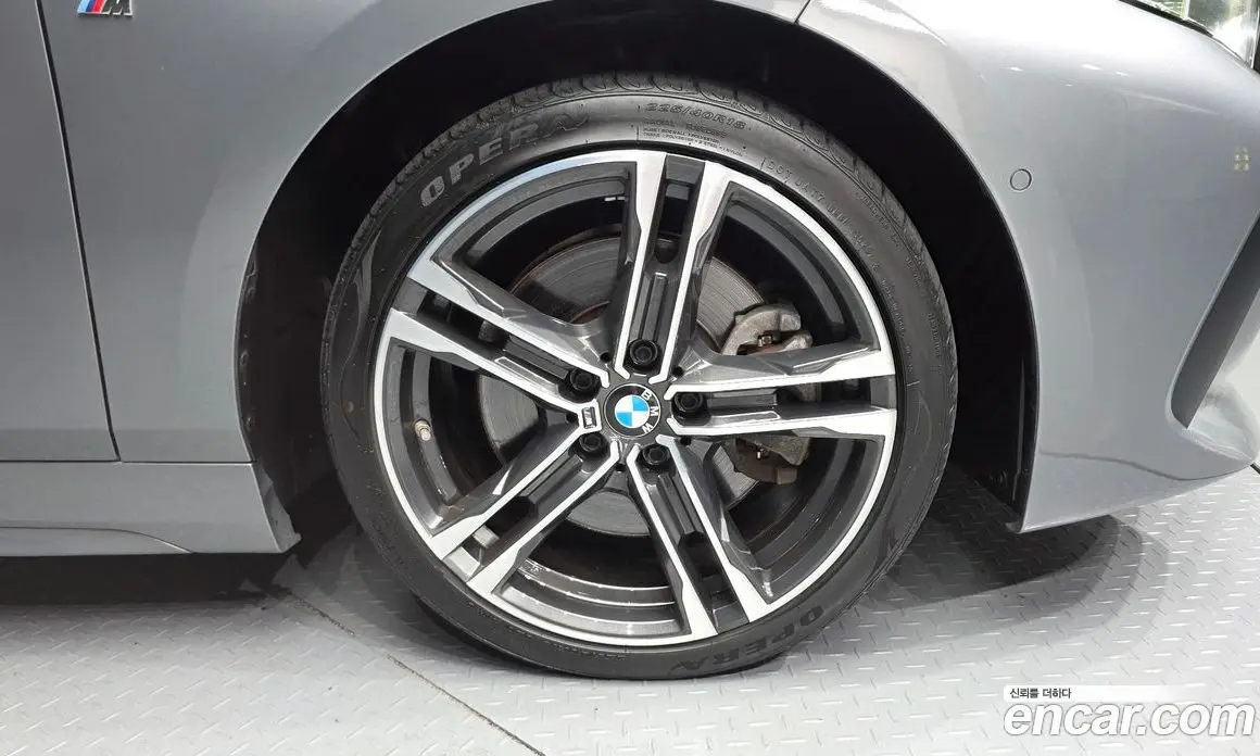 BMW 1 серия 2022 2.0 автомат (гидро), фото 7