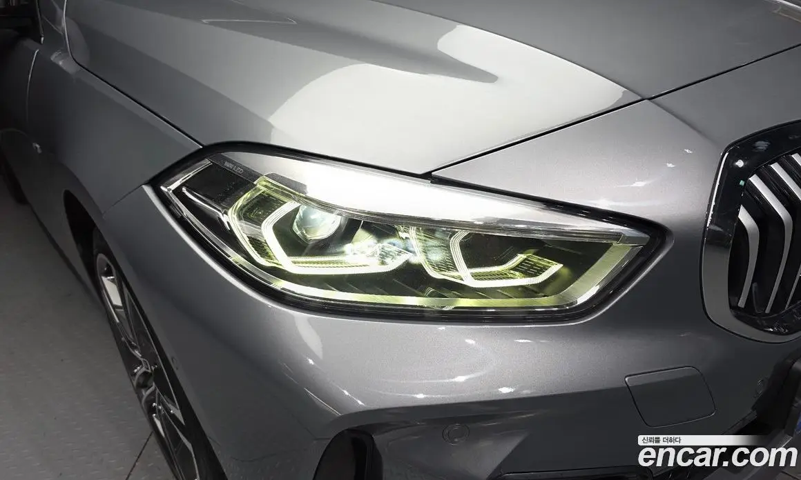 BMW 1 серия 2022 2.0 автомат (гидро), фото 8