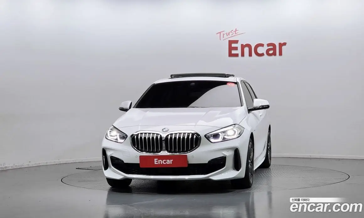 BMW 1 серия 2024 2.0 автомат (гидро), фото 3