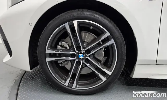 BMW 1 серия 2024 2.0 автомат (гидро), миниатюра 5