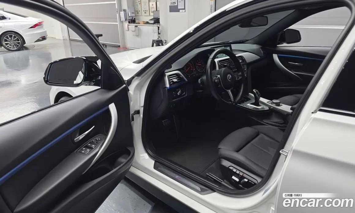 BMW 3 серия 2017 2.0 автомат (гидро), фото 13 BMW 3 серия 2017 2.0 автомат (гидро), фото 13