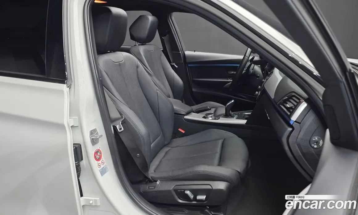 BMW 3 серия 2017 2.0 автомат (гидро), фото 16 BMW 3 серия 2017 2.0 автомат (гидро), фото 16