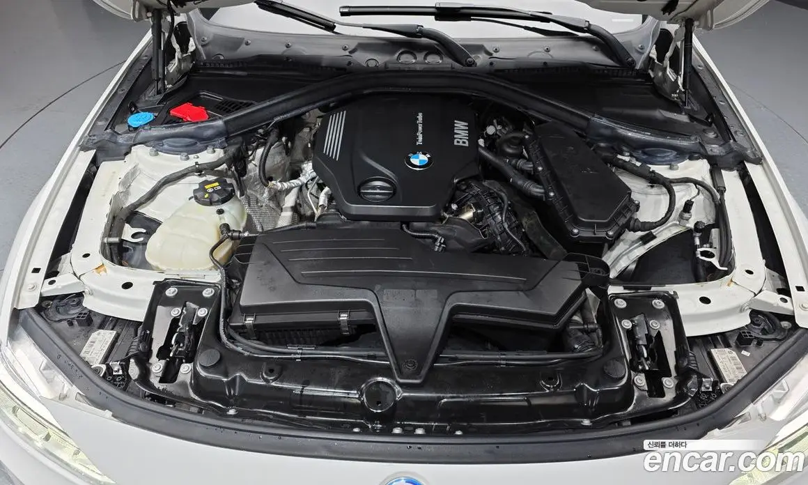 BMW 3 серия 2017 2.0 автомат (гидро), фото 6 BMW 3 серия 2017 2.0 автомат (гидро), фото 6