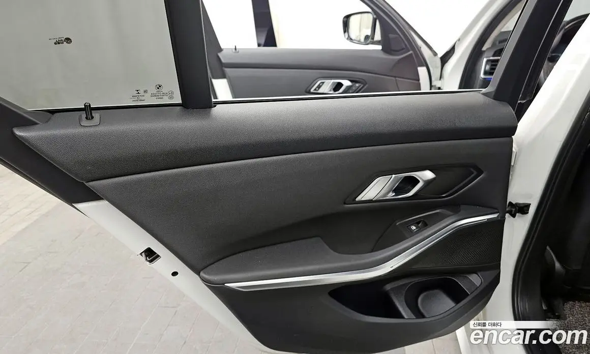 BMW 3 серия 2019 2.0 автомат (гидро), фото 15 BMW 3 серия 2019 2.0 автомат (гидро), фото 15