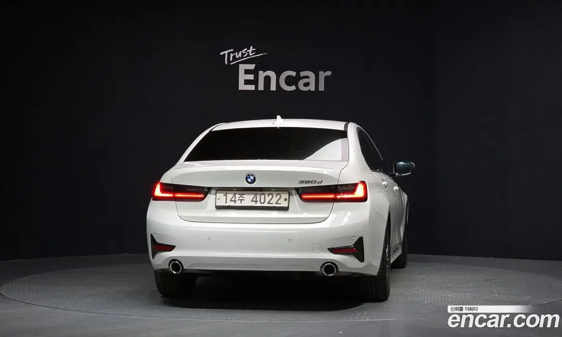 BMW 3 серия 2019 2.0 автомат (гидро), фото 4 BMW 3 серия 2019 2.0 автомат (гидро), фото 4