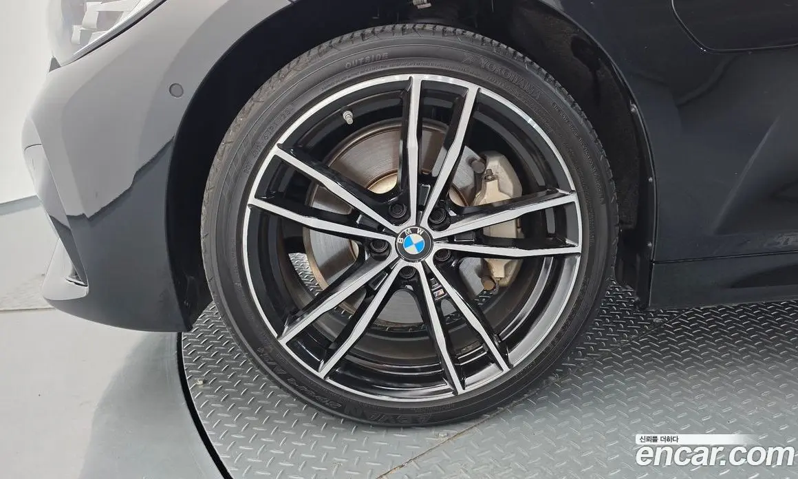 BMW 3 серия 2021 2.0 автомат (гидро), фото 5