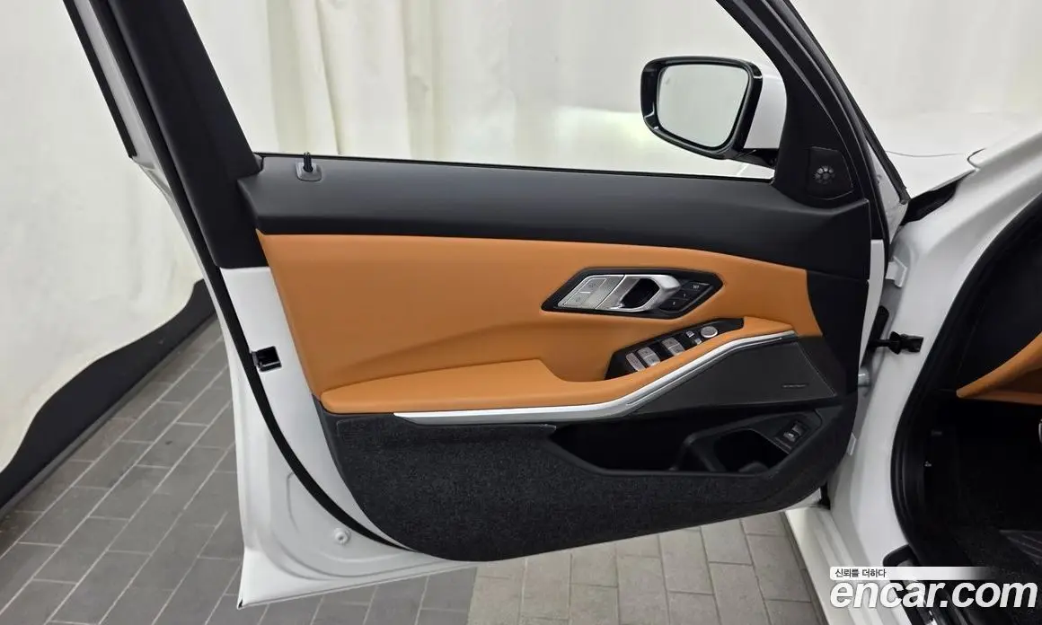 BMW 3 серия 2024 2.0 автомат (гидро), фото 14