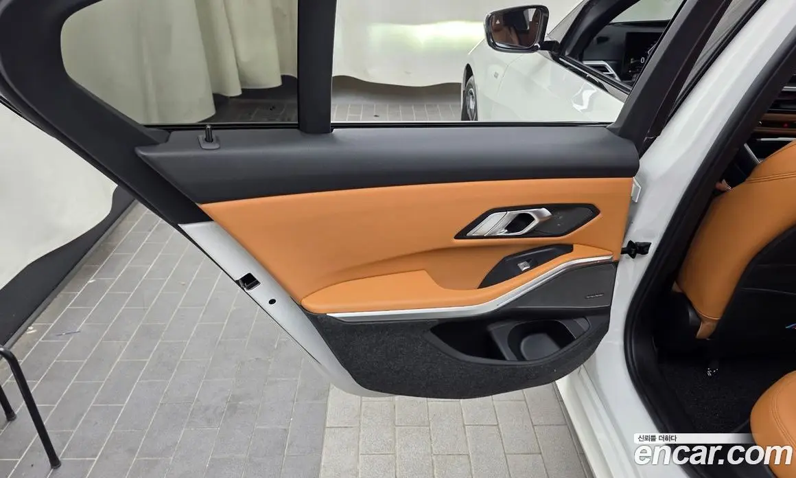 BMW 3 серия 2024 2.0 автомат (гидро), фото 15