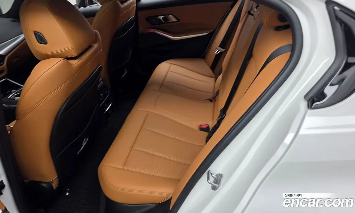BMW 3 серия 2024 2.0 автомат (гидро), фото 16