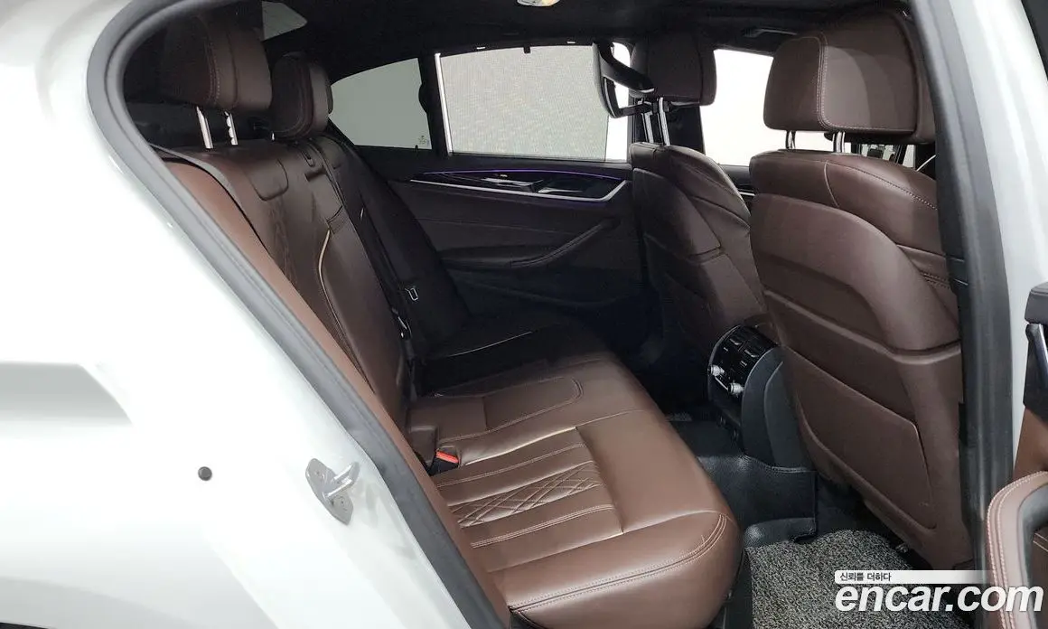 BMW 5 серия 2018 2.0 автомат (гидро), фото 17