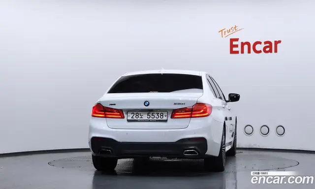 BMW 5 серия 2018 2.0 автомат (гидро), миниатюра 4